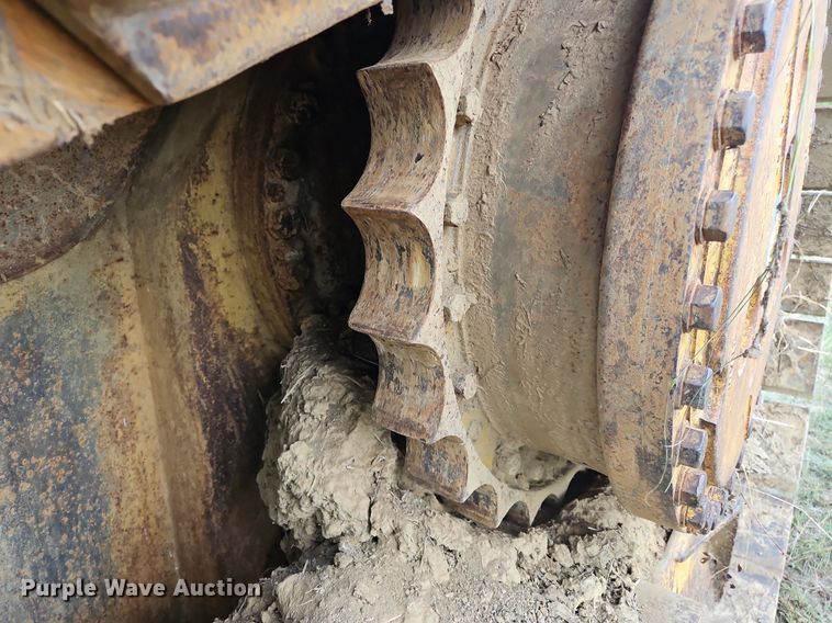 image for item OJ9789 1995 Caterpillar  D6H dozer