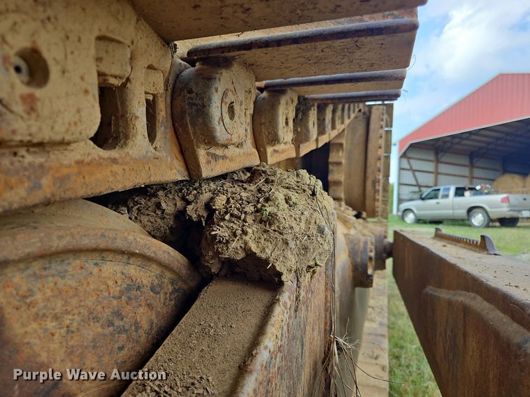 image for item OJ9789 1995 Caterpillar  D6H dozer