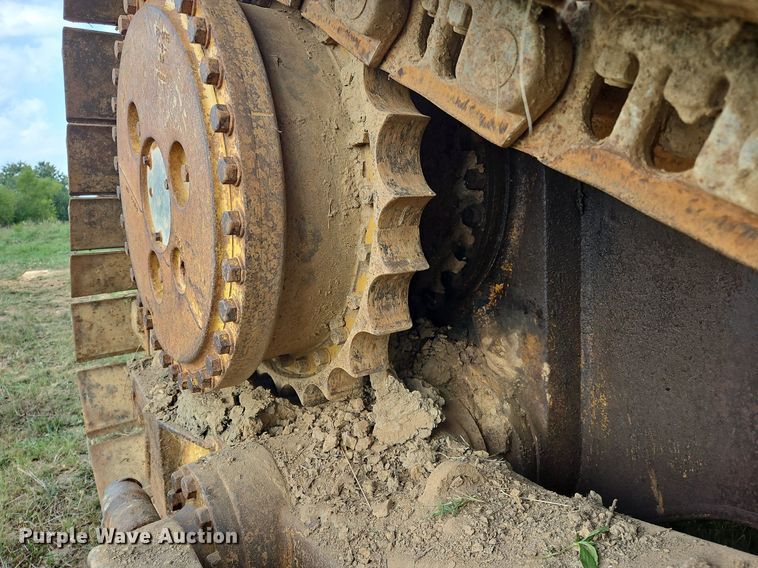 image for item OJ9789 1995 Caterpillar  D6H dozer