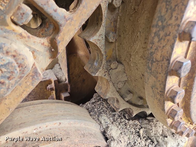 image for item OJ9789 1995 Caterpillar  D6H dozer