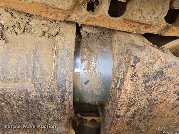 image for item OJ9789 1995 Caterpillar  D6H dozer