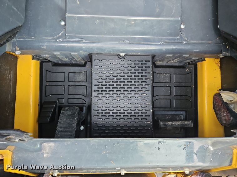 image for item OJ9792 2022 John Deere 317G tracked skid steer loader