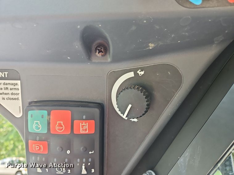 image for item OJ9792 2022 John Deere 317G tracked skid steer loader