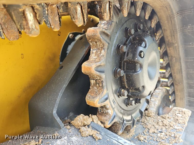 image for item OJ9792 2022 John Deere 317G tracked skid steer loader