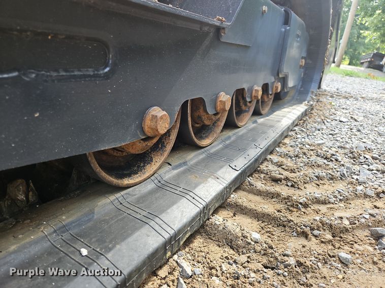 image for item OJ9792 2022 John Deere 317G tracked skid steer loader