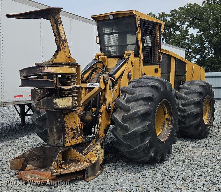 image for item OJ9793 2002 Tigercat 720C feller buncher