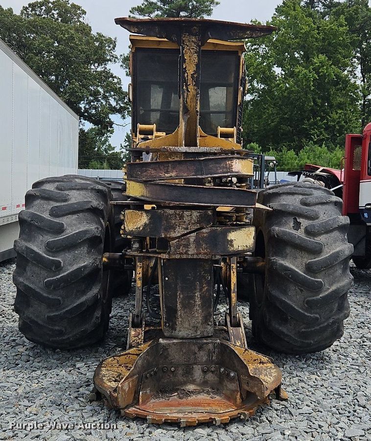 image for item OJ9793 2002 Tigercat 720C feller buncher