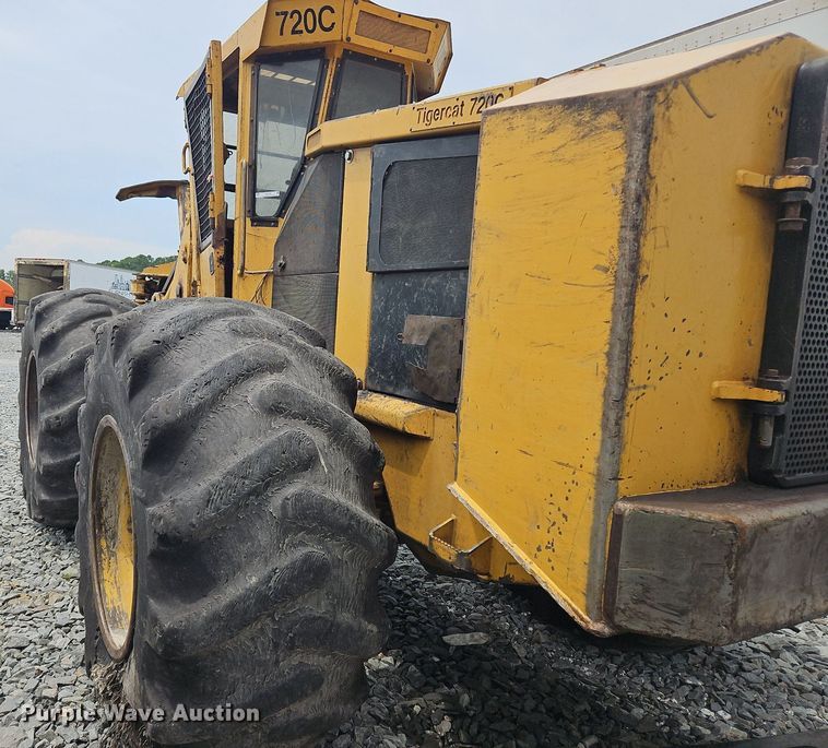 image for item OJ9793 2002 Tigercat 720C feller buncher