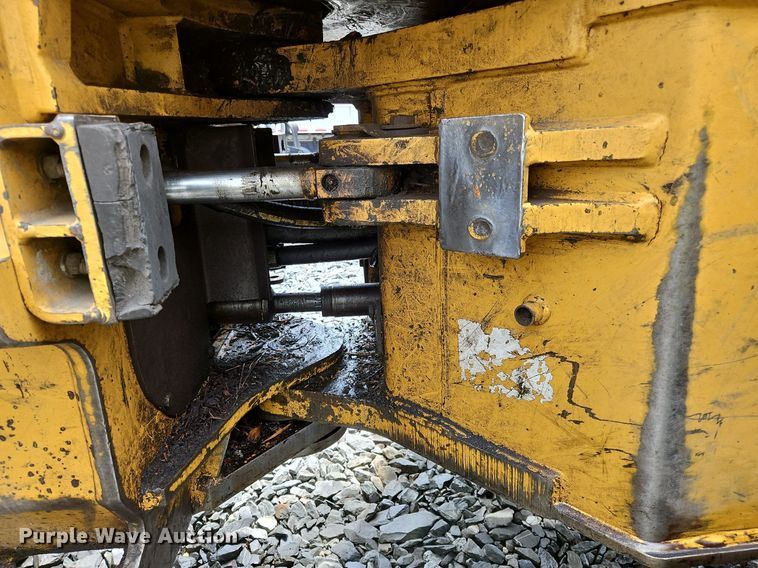 image for item OJ9793 2002 Tigercat 720C feller buncher