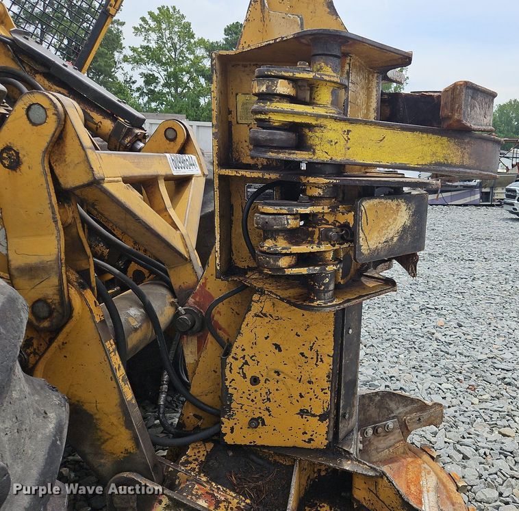 image for item OJ9793 2002 Tigercat 720C feller buncher