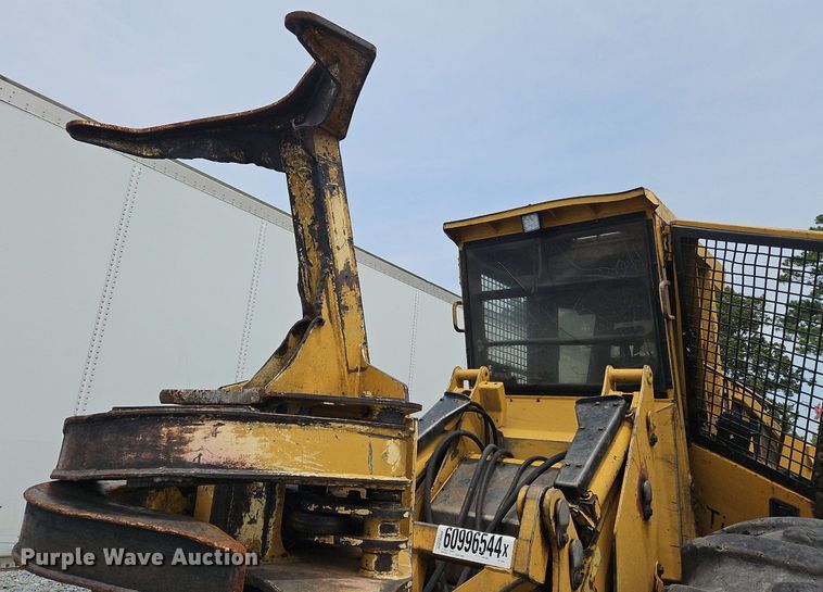 image for item OJ9793 2002 Tigercat 720C feller buncher