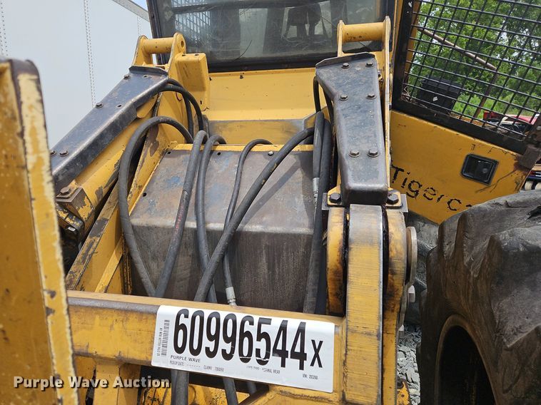 image for item OJ9793 2002 Tigercat 720C feller buncher