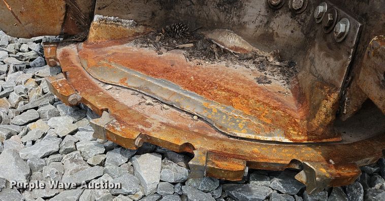 image for item OJ9793 2002 Tigercat 720C feller buncher