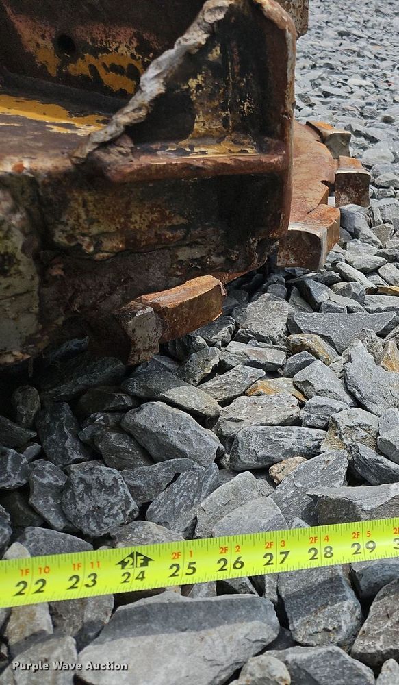 image for item OJ9793 2002 Tigercat 720C feller buncher