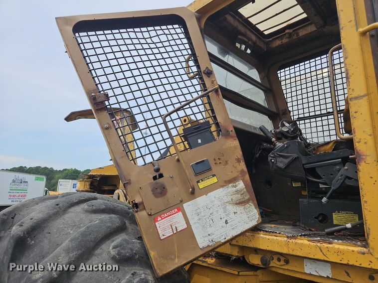 image for item OJ9793 2002 Tigercat 720C feller buncher