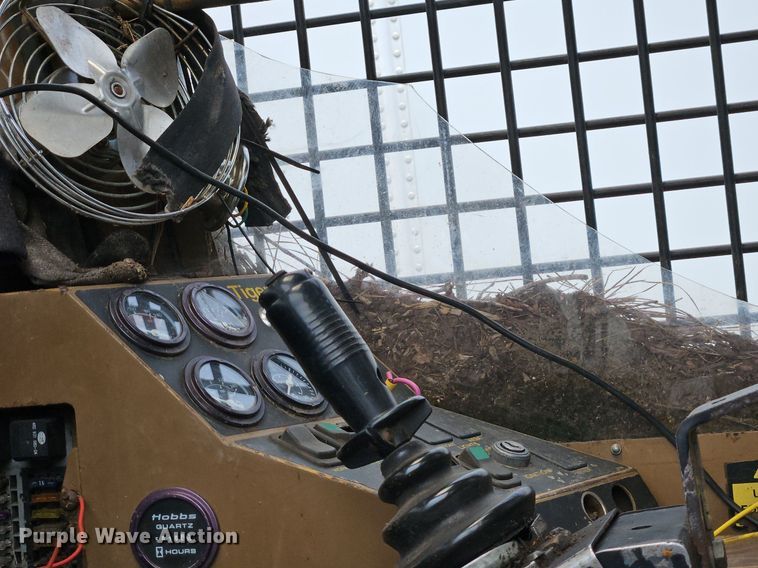 image for item OJ9793 2002 Tigercat 720C feller buncher