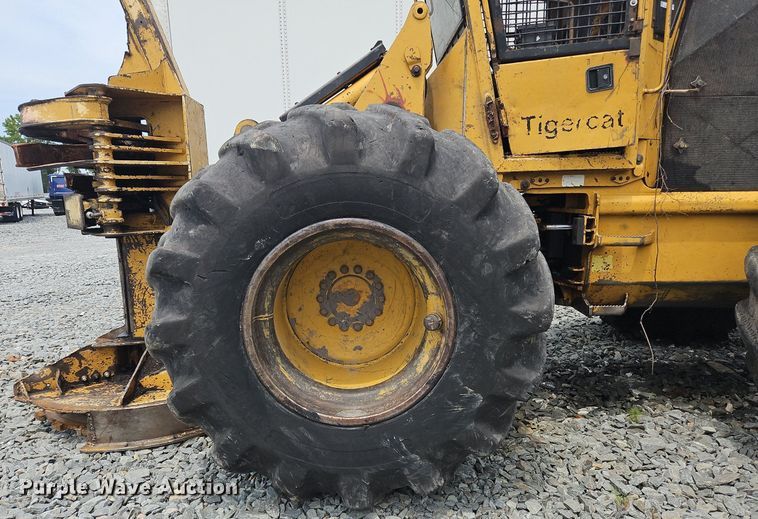 image for item OJ9793 2002 Tigercat 720C feller buncher