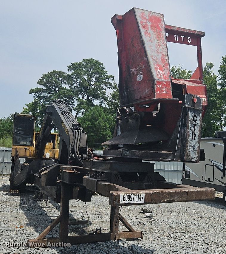 image for item OJ9794 Tigercat  240B log loader