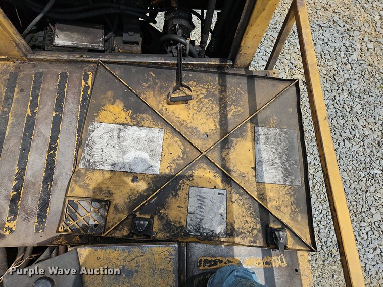 image for item OJ9794 Tigercat  240B log loader