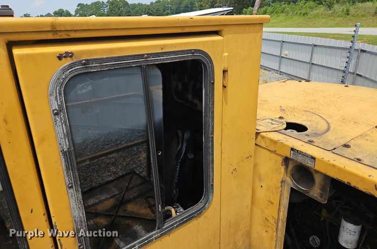 image for item OJ9794 Tigercat  240B log loader