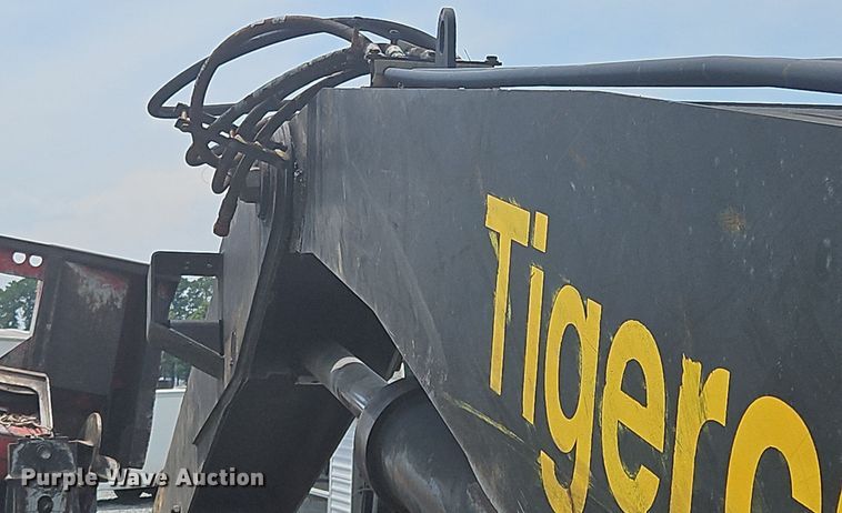 image for item OJ9794 Tigercat  240B log loader
