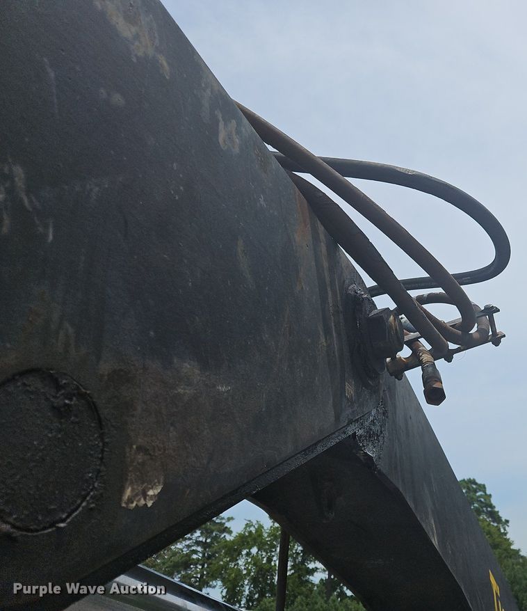 image for item OJ9794 Tigercat  240B log loader