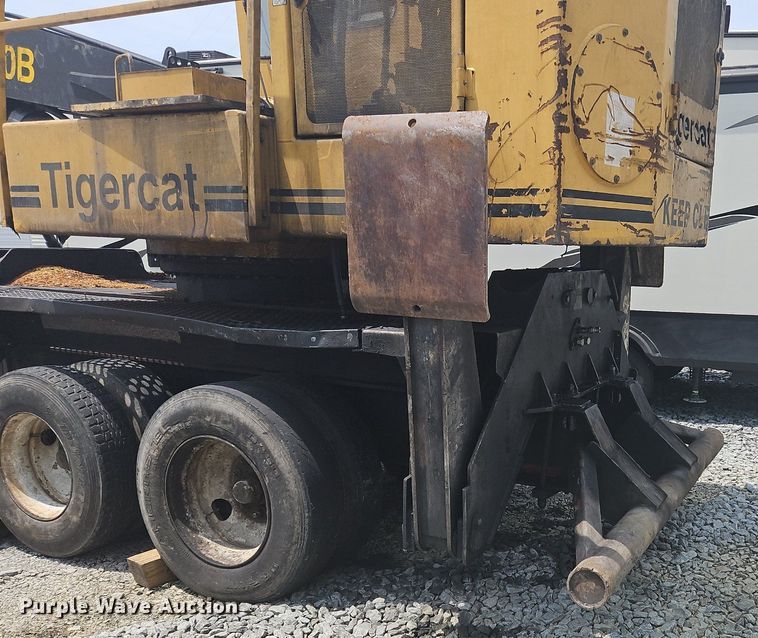 image for item OJ9794 Tigercat  240B log loader