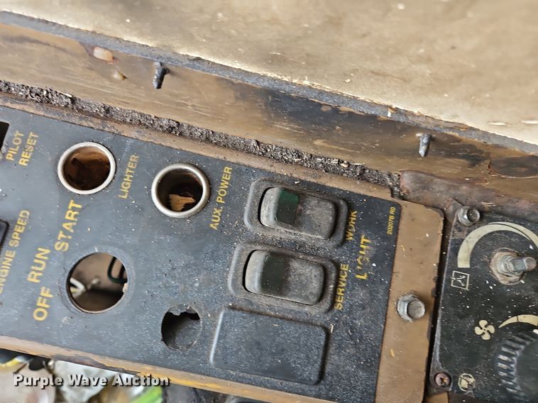 image for item OJ9794 Tigercat  240B log loader