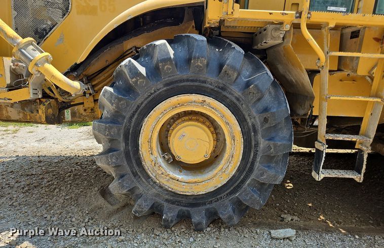 image for item OJ9798 2011 Caterpillar  RM500 reclaimer