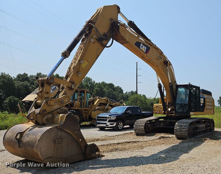 image for item OJ9799 2018 Caterpillar  349FL excavator
