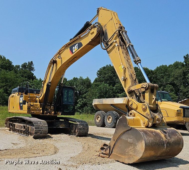 image for item OJ9799 2018 Caterpillar  349FL excavator