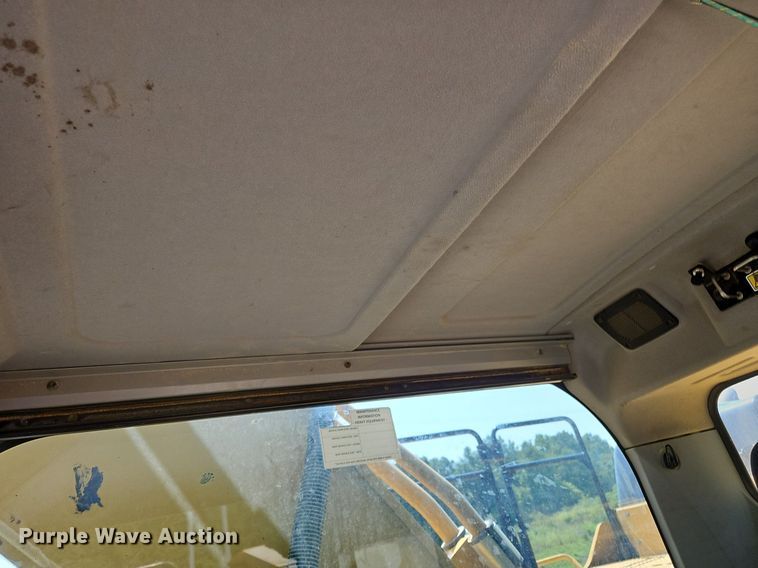 image for item OJ9799 2018 Caterpillar  349FL excavator