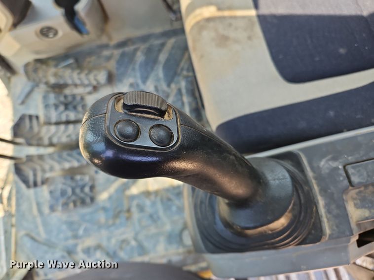 image for item OJ9799 2018 Caterpillar  349FL excavator