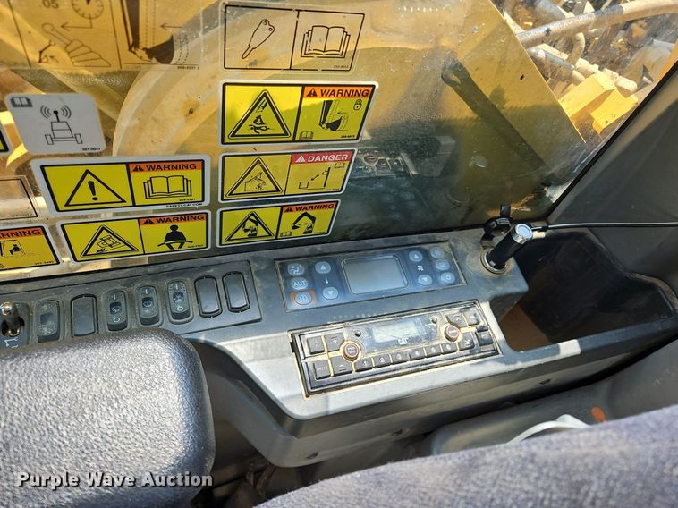 image for item OJ9799 2018 Caterpillar  349FL excavator