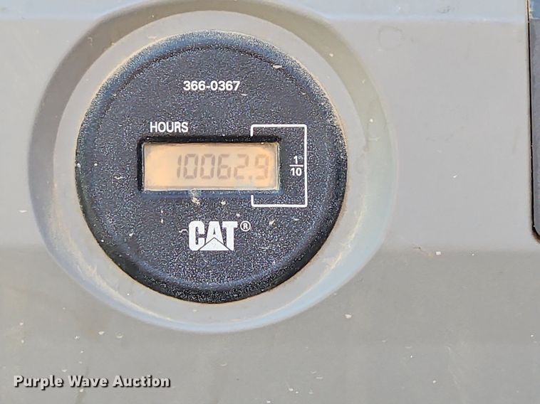 image for item OJ9799 2018 Caterpillar  349FL excavator