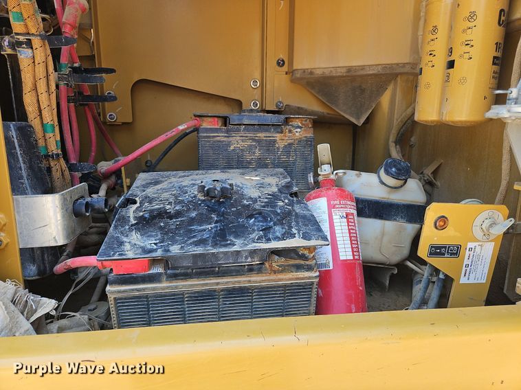 image for item OJ9799 2018 Caterpillar  349FL excavator