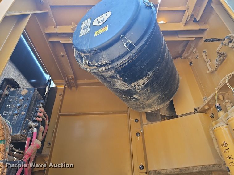 image for item OJ9799 2018 Caterpillar  349FL excavator