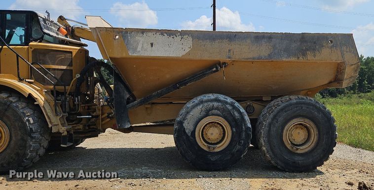 image for item OJ9800 2015 Caterpillar  745C haul truck