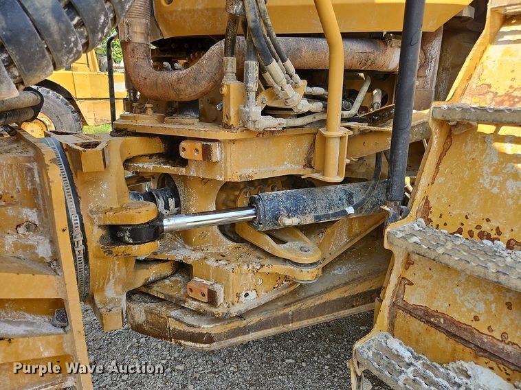 image for item OJ9800 2015 Caterpillar  745C haul truck