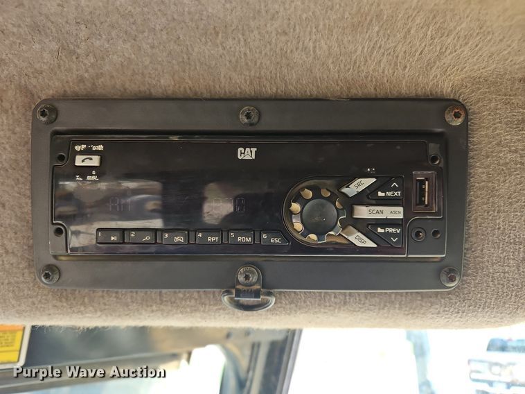 image for item OJ9800 2015 Caterpillar  745C haul truck