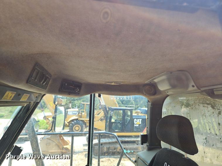 image for item OJ9800 2015 Caterpillar  745C haul truck