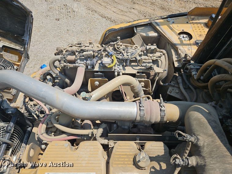 image for item OJ9800 2015 Caterpillar  745C haul truck