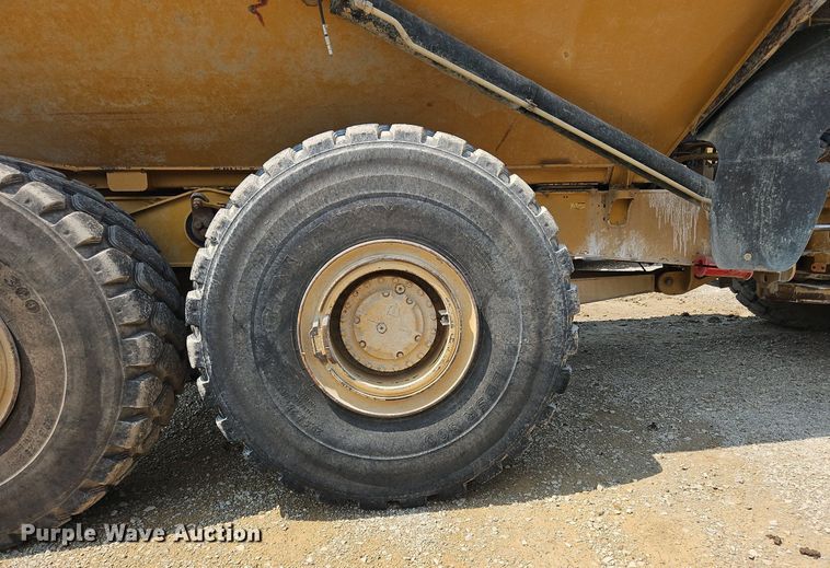 image for item OJ9800 2015 Caterpillar  745C haul truck