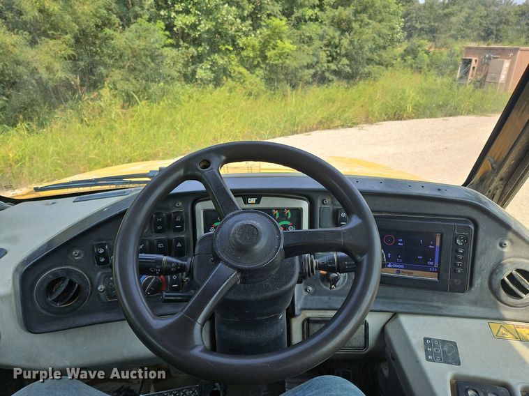 image for item OJ9801 2015 Caterpillar  745C haul truck