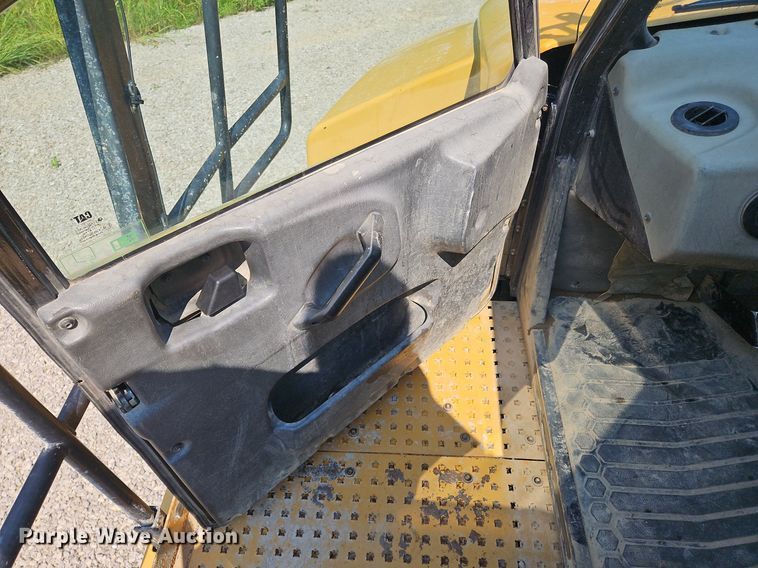 image for item OJ9801 2015 Caterpillar  745C haul truck