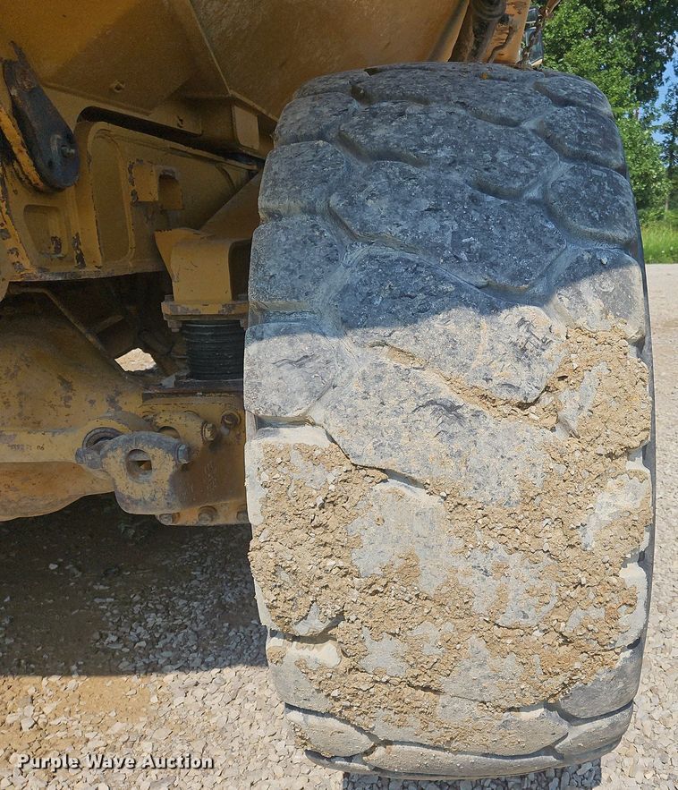 image for item OJ9801 2015 Caterpillar  745C haul truck