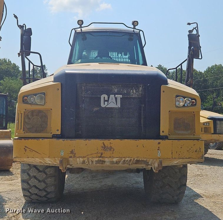 image for item OJ9802 2015 Caterpillar  745C haul truck