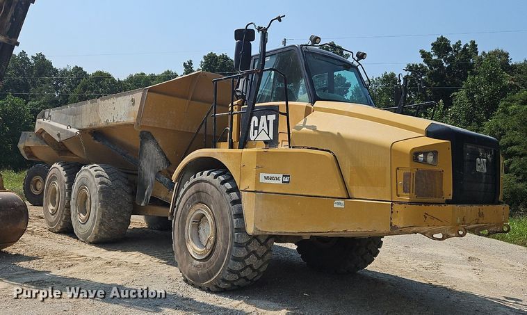 image for item OJ9802 2015 Caterpillar  745C haul truck