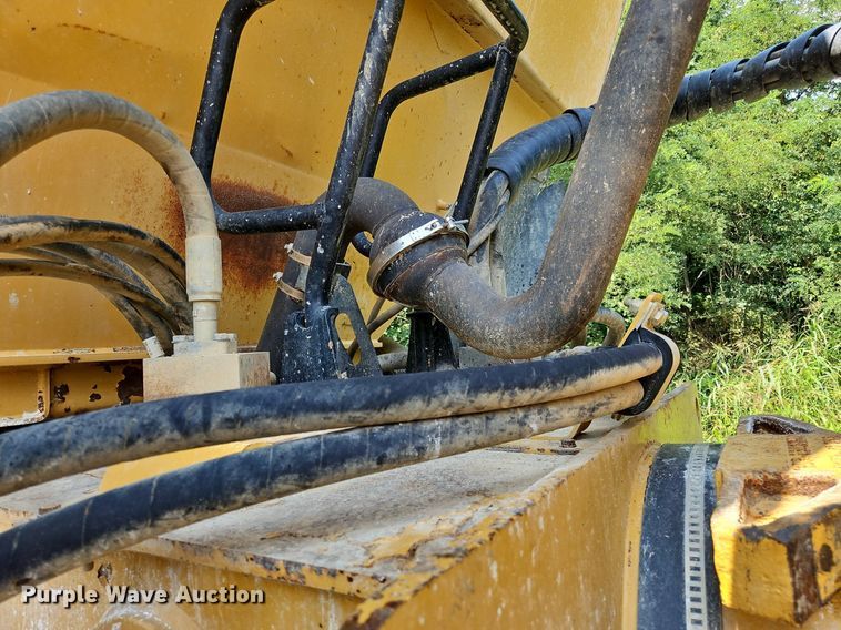 image for item OJ9802 2015 Caterpillar  745C haul truck