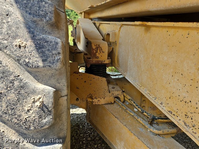 image for item OJ9802 2015 Caterpillar  745C haul truck